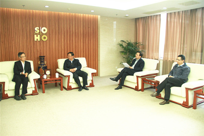 王正喜、周勇會(huì)見(jiàn)昆山花橋經(jīng)濟(jì)開(kāi)發(fā)區(qū)黨工委副書記、管委會(huì)副主任沈華飛